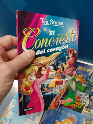 8 libros de Jerónimo Stilton y Tea Stilton