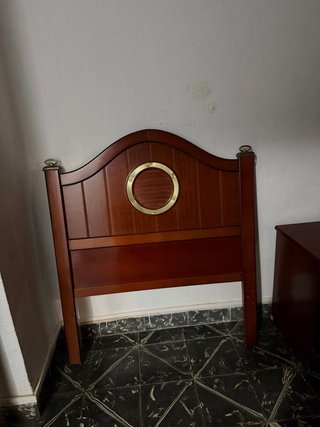 Cabezal de cama de madera