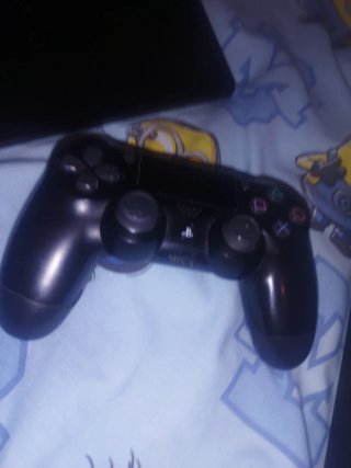 PS4 Slim Negra + Mando + Cables + Juegos