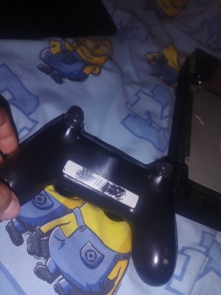 PS4 Slim Negra + Mando + Cables + Juegos