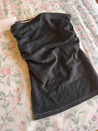 Top Bershka sin mangas brillante