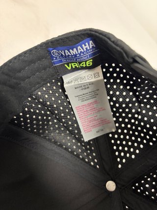 Gorra Yamaha Racing Negra y Azul