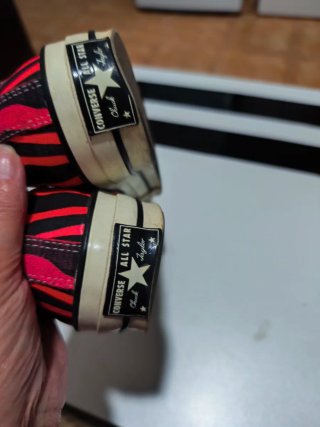 Converse Zapatillas Rayas Negras y Rojas