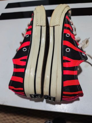 Converse Zapatillas Rayas Negras y Rojas