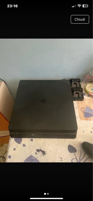 PS4 (PlayStation 4) Nera