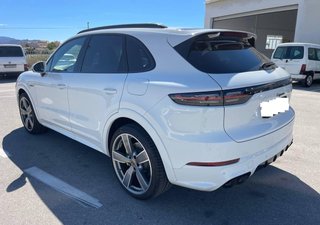 Porsche Cayenne E-Hybrid Platinum Edition 2023