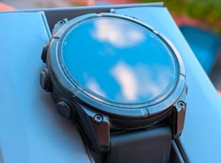 Garmin Fenix 8 AMOLED ZAFIRO 47mm