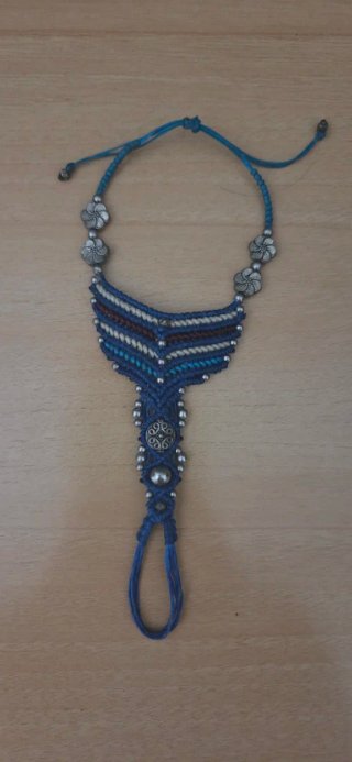 Pulsera pie/mano macramé azul y plata