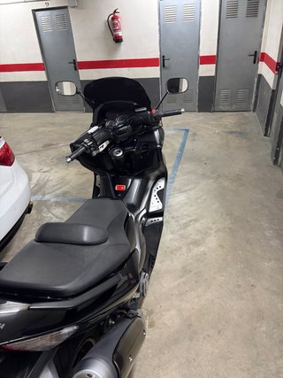 Yamaha TMAX 500 Maxi Scooter Negra