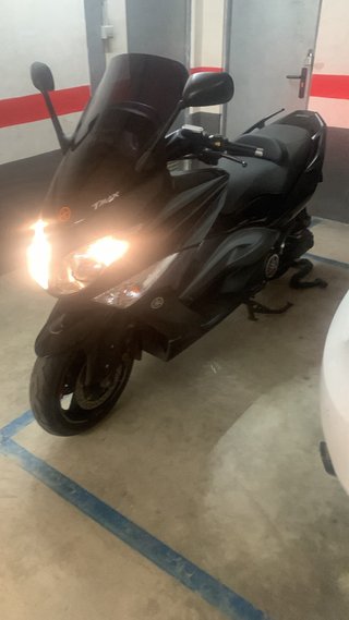 Yamaha TMAX 500 Maxi Scooter Negra