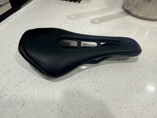 Sillín Pro Stealth Negro