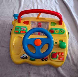Juguete interactivo con volante
