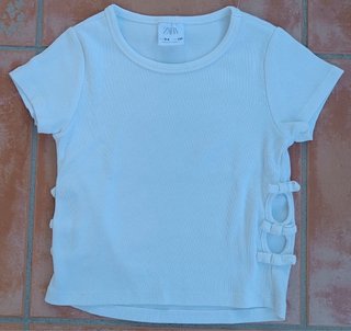 Camiseta Zara niña manga corta lazos laterales