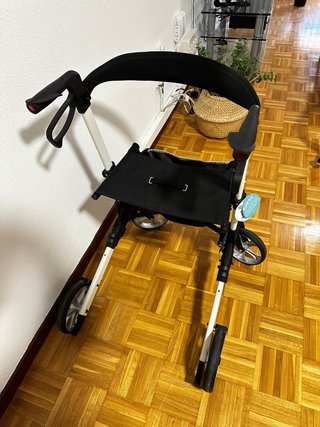 Andador Rollator FORTA Karibú