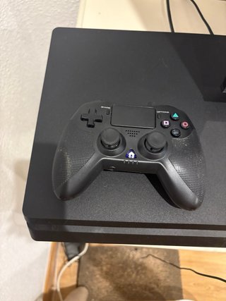 PS4 Slim Nero + Controller + Giochi