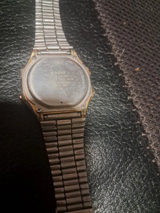 Reloj Casio Dorado