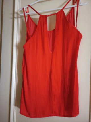 Top naranja Stradivarius tirantes