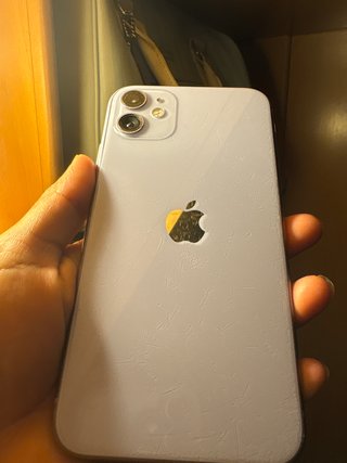 iPhone 11 Viola