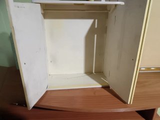 Armario vintage para muñecas