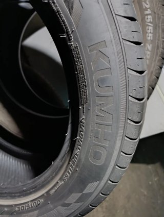 Neumáticos Kumho 215/55R17 98W