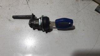 Cerradura Asiento Habana Custom con Llave