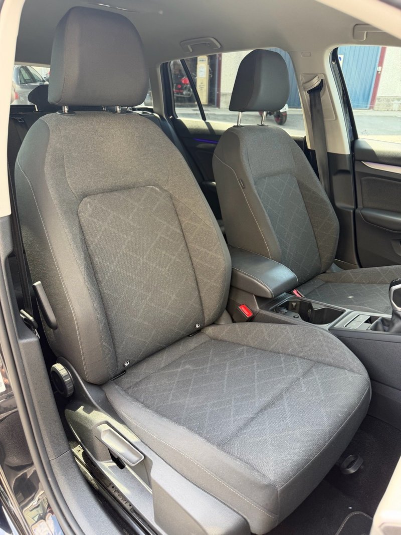 Volkswagen Golf Variant Life 1.0 TSI 2022, foto 11