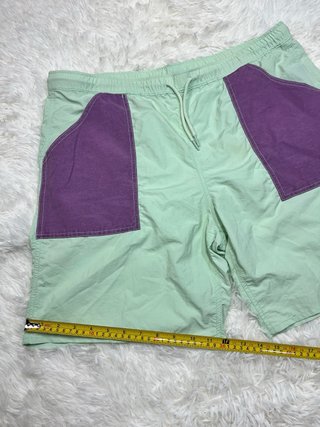 HUF Bañador/Short verde menta con bolsillos morado