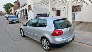 Volkswagen Golf v 2.0tdi