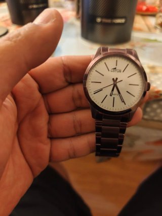 Reloj Lotus