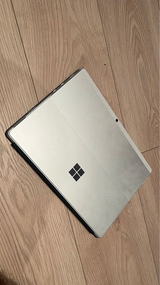 Microsoft Surface Pro 8 i7-1185G7 - 16GB RAM