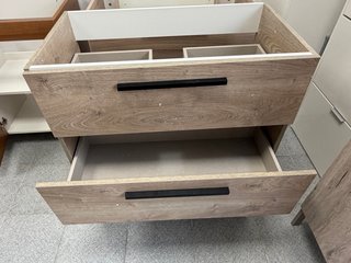 Mueble de baño madera y cristal