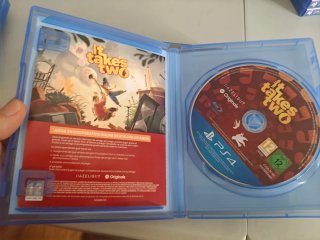 Giochi PS4 It Takes Two e Split fiction