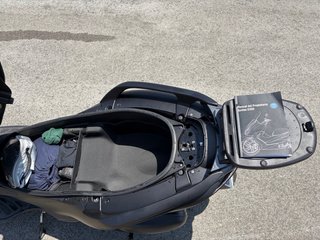 Zontes 350E Maxi Scooter Negra (Precio negociable)