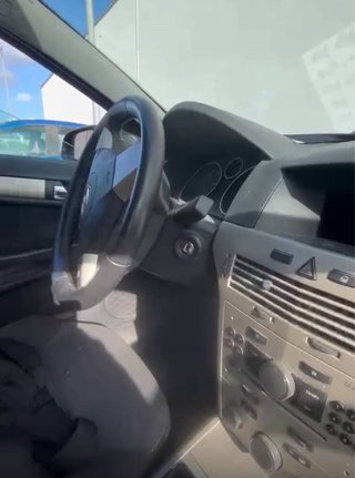 Opel Astra 2011