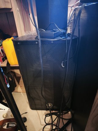 Altavoz Yamaha DXR12 Autoamplificado