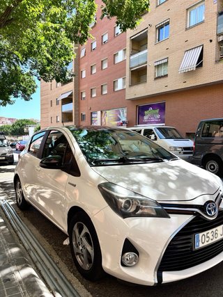 Toyota Yaris 2015
