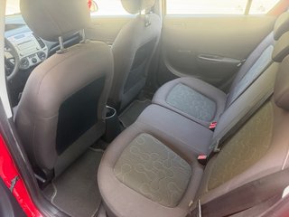 Hyundai i20 2010 solo 150.000 km UNICO DUEÑO 80€/M