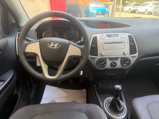 Hyundai i20 2010 solo 150.000 km UNICO DUEÑO 80€/M