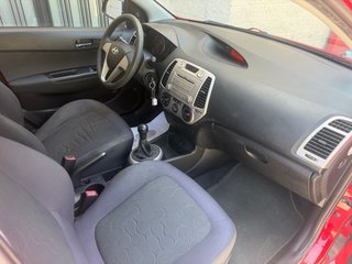 Hyundai i20 2010 solo 150.000 km UNICO DUEÑO 80€/M