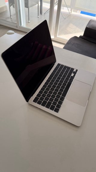 MacBook Air M2 13” Blanco Estrella