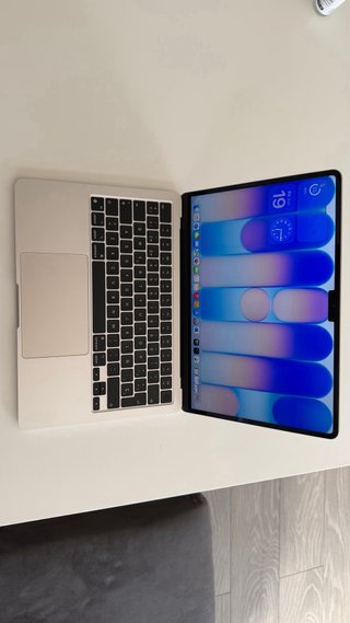 MacBook Air M2 13” Blanco Estrella