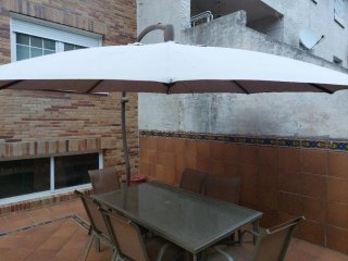 Ombrellone da giardino beige e marrone