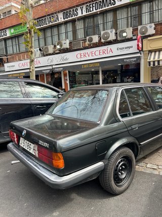 BMW E30