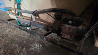 Bañera hidromasaje acrílica con soportes