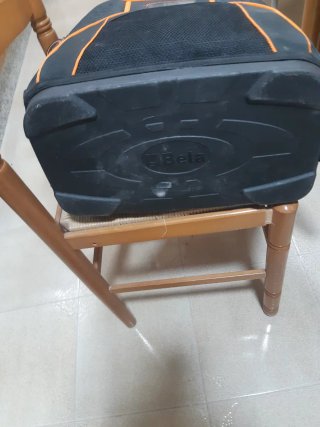 Mochila Beta Negra y Naranja