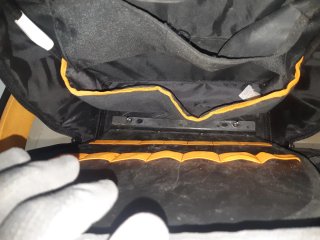Mochila Beta Negra y Naranja
