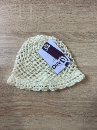 Gorro de crochet blanco