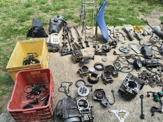 Quad Suzuki LTZ 400 más repuestos