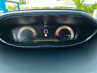 Todocaminos SUV Peugeot 3008 (Negociable)