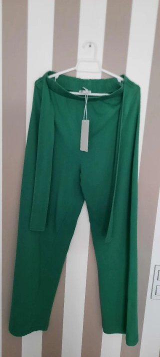 Pantalón zara